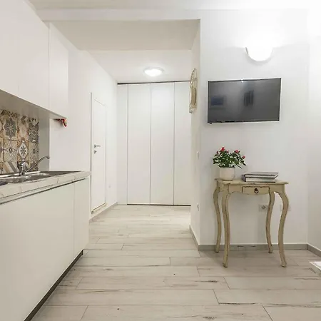 In - Nuoro * カーラゴノネ